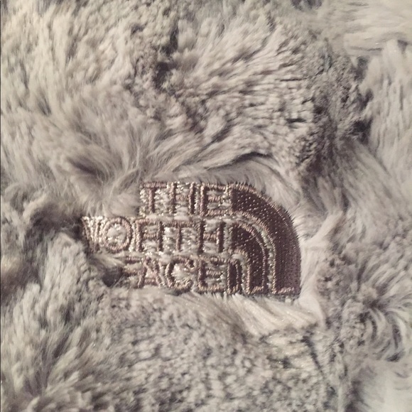 The North Face Reversible Grey Jacket - Picture 4 of 7